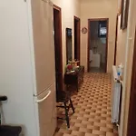 Διαμέρισμα 4 Bedrooms Approx 70 M To The Sea *