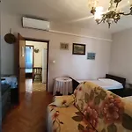 4 Bedrooms Approx 70 M To The Sea Διαμέρισμα