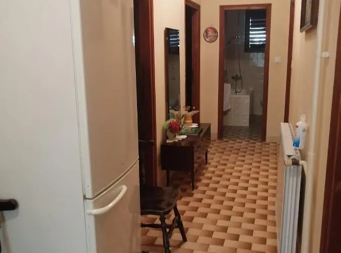 Apartamento 4 Bedrooms Approx 70 M To The Sea *
