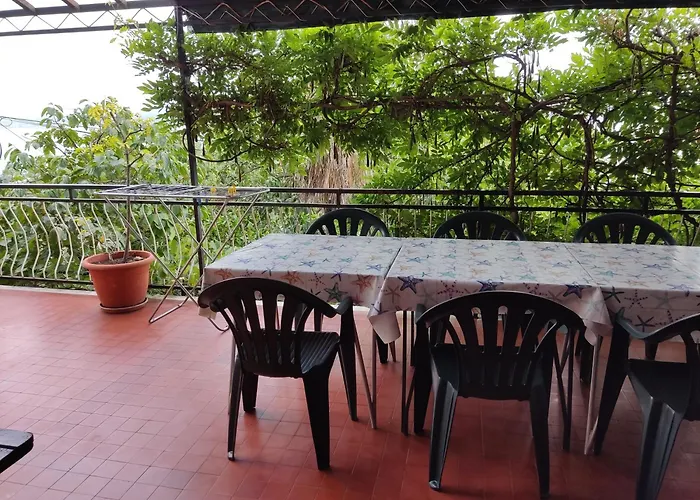 4 Bedrooms Approx 70 M To The Sea Apartamento