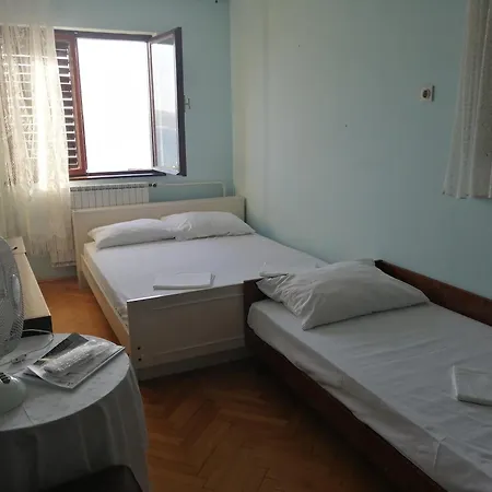 4 Bedrooms Approx 70 M To The Sea * Dramalj
