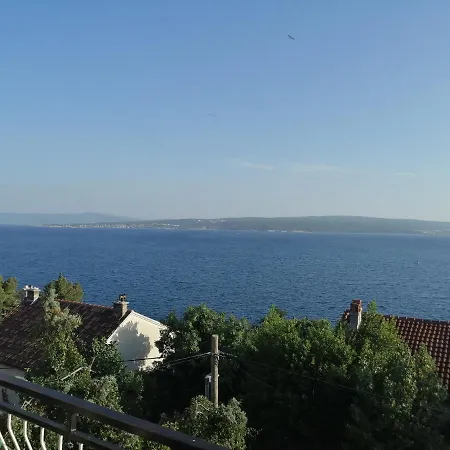 4 Bedrooms Approx 70 M To The Sea Apartmán Dramalj