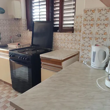 4 Bedrooms Approx 70 M To The Sea Apartmán *