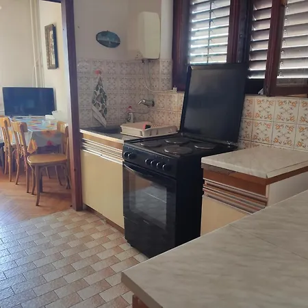 4 Bedrooms Approx 70 M To The Sea * Dramalj