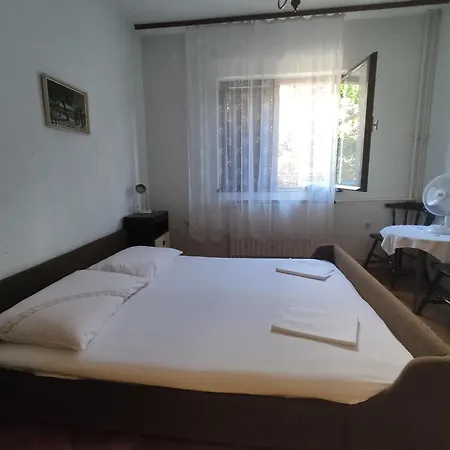 Apartmán 4 Bedrooms Approx 70 M To The Sea