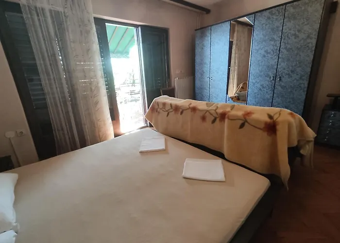 4 Bedrooms Approx 70 M To The Sea Dramalj