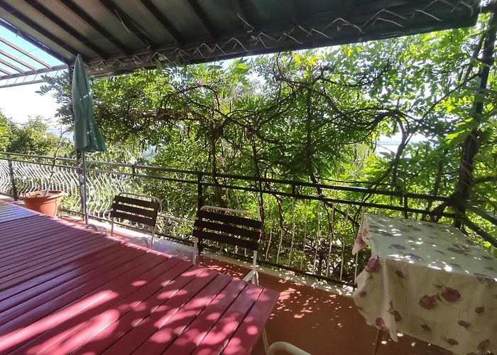 4 Bedrooms Approx 70 M To The Sea Daire Dramalj