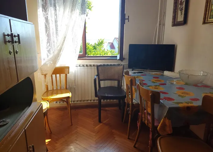 Daire 4 Bedrooms Approx 70 M To The Sea Dramalj