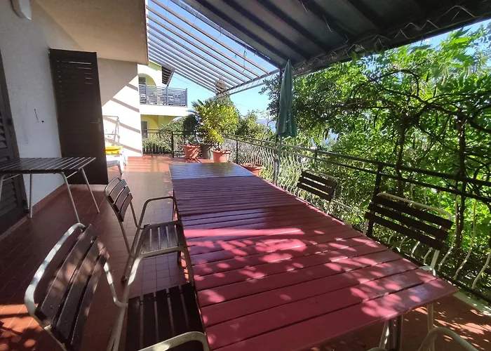 4 Bedrooms Approx 70 M To The Sea * Dramalj